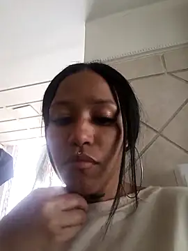 devi black13  online show from 12/25/24, 04:32