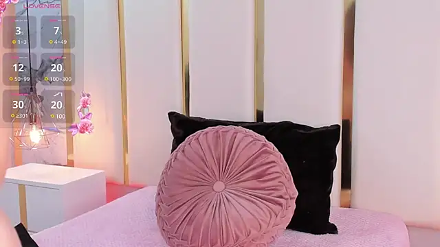 SalommeFlores online show from 03/10/25, 12:28