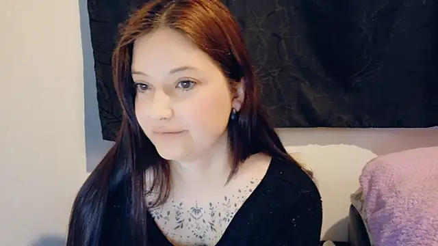 Snapshot of swett-veroniica chatting on 05/12/26, 01:17 swett-veroniica online show from 05/12/26, 01:17