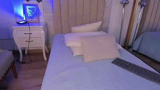 Foxy200   online show from 03/30/26, 08:21