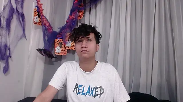 Im Milan Rs online show from 10/30/25, 03:05