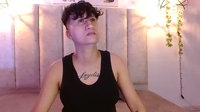 Im Milan Rs online show from 10/10/25, 04:02