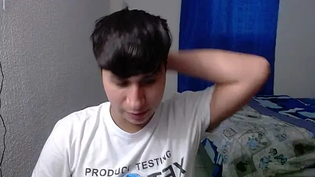 Snapshot of Im_Milan_Rs chatting on 02/25/26, 05:35 Im Milan Rs online show from 02/25/26, 05:35