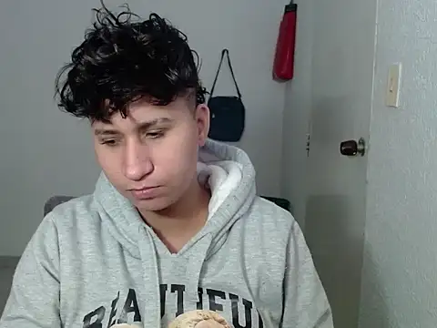 Snapshot of Im_Milan_Rs chatting on 02/12/26, 03:39 Im Milan Rs online show from 02/12/26, 03:39