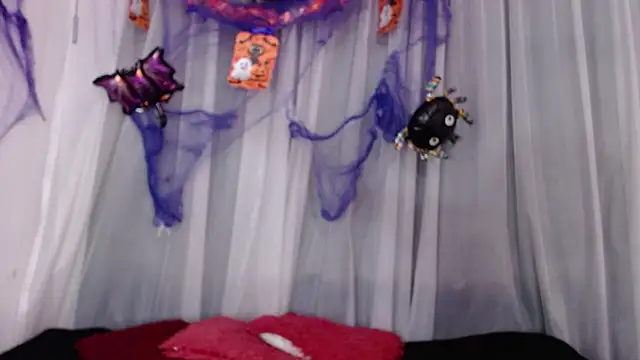 Im Milan Rs online show from 10/16/25, 04:10