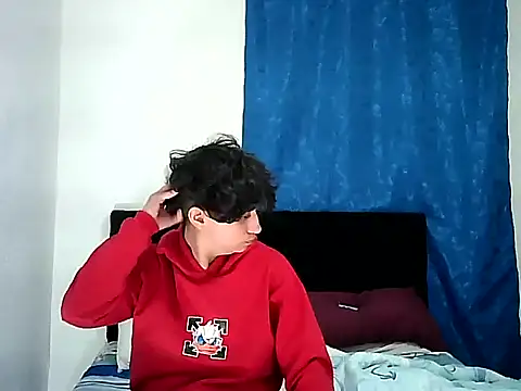 Im Milan Rs online show from 11/30/25, 01:28