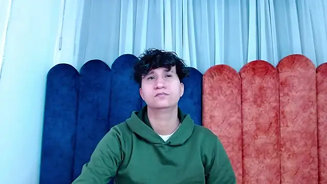 Im Milan Rs online show from 09/25/25, 02:50