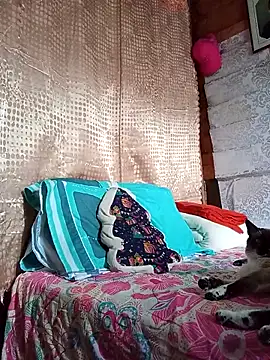 Snapshot of NanitaFun chatting on 10/04/25, 09:16 NanitaFun online show from 10/04/25, 09:16