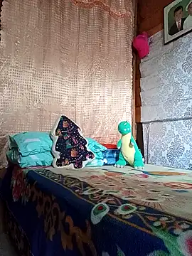 Snapshot of NanitaFun chatting on 10/27/25, 01:56 NanitaFun online show from 10/27/25, 01:56