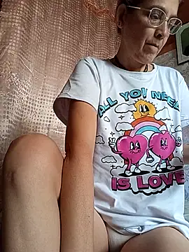 Snapshot of NanitaFun chatting on 12/04/25, 02:27 NanitaFun online show from 12/04/25, 02:27