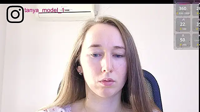 --Model--2 online show from 11/19/25, 01:49