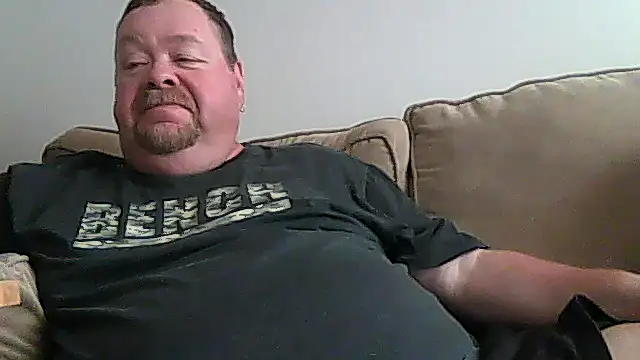 Snapshot of hitman_35 chatting on 06/15/26, 12:22 hitman 35 online show from 06/15/26, 12:22