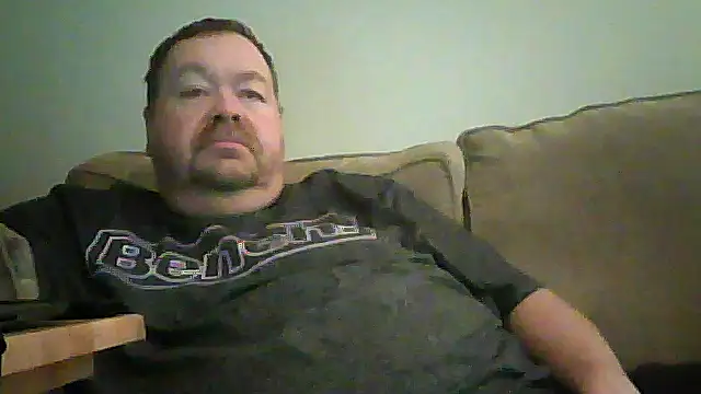 Snapshot of hitman_35 chatting on 07/01/26, 03:18 hitman 35 online show from 07/01/26, 03:18