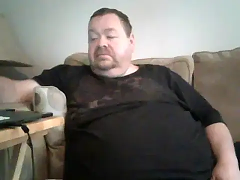 Snapshot of hitman_35 chatting on 01/31/25, 10:42 hitman 35 online show from 01/31/25, 10:42