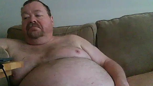 Snapshot of hitman_35 chatting on 06/13/26, 02:59 hitman 35 online show from 06/13/26, 02:59