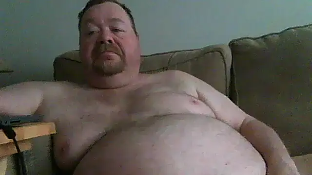 Snapshot of hitman_35 chatting on 06/19/26, 08:47 hitman 35 online show from 06/19/26, 08:47