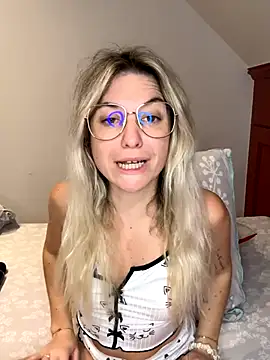 carlaaa online show from 09/29/25, 07:52