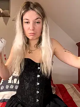 carlaaa online show from 11/25/25, 09:48