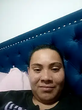 Snapshot of Alia_grey21 chatting on 12/01/25, 02:45 Alia grey21 online show from 12/01/25, 02:45