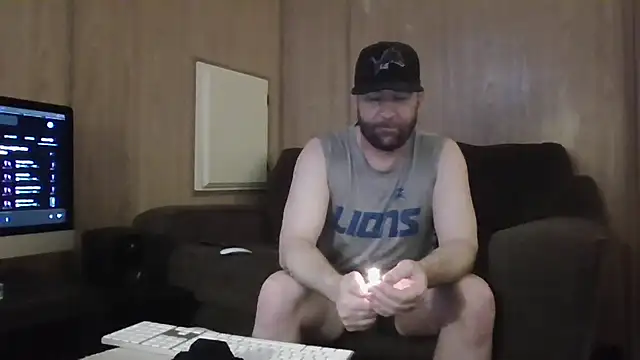 Snapshot of Edward_LongCock chatting on 04/12/26, 04:49 Edward LongCock online show from 04/12/26, 04:49