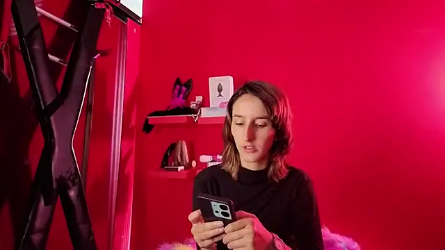 Ambar Roux  online show from 02/07/26, 02:58