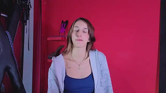 Ambar Roux  online show from 11/14/25, 01:48