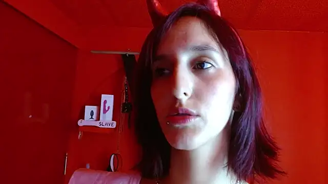 Ambar Roux  online show from 03/22/25, 05:49