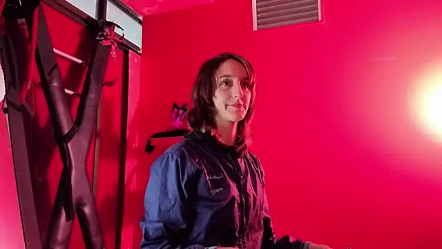 Ambar Roux  online show from 02/07/26, 01:24