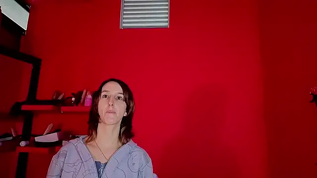 Ambar Roux  online show from 05/08/26, 12:42