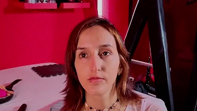 Ambar Roux  online show from 09/12/25, 01:33