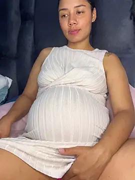 Snapshot of _Luana chatting on 02/11/26, 02:00 Luana online show from 02/11/26, 02:00