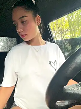  Luana online show from 11/27/25, 06:41