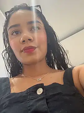  Luana online show from 10/25/25, 07:36