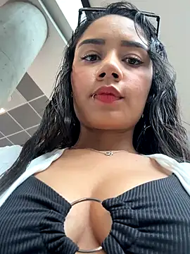  Luana online show from 10/28/25, 07:57