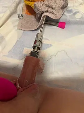 luisa1 online show from 04/08/26, 07:04