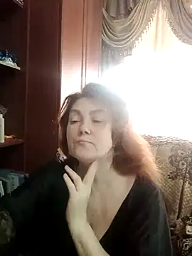 Snapshot of Madame-Butterfly chatting on 03/20/25, 12:43 Madame-Butterfly online show from 03/20/25, 12:43