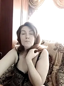 Snapshot of Madame-Butterfly chatting on 03/14/25, 09:46 Madame-Butterfly online show from 03/14/25, 09:46
