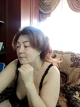 Snapshot of Madame-Butterfly chatting on 02/09/25, 03:32 Madame-Butterfly online show from 02/09/25, 03:32
