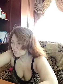Snapshot of Madame-Butterfly chatting on 03/23/25, 06:26 Madame-Butterfly online show from 03/23/25, 06:26