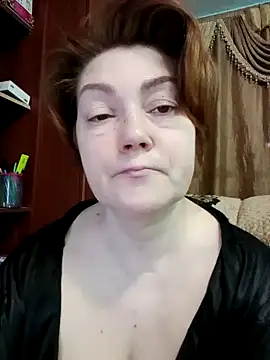 Snapshot of Madame-Butterfly chatting on 02/28/25, 04:53 Madame-Butterfly online show from 02/28/25, 04:53