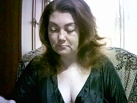 Snapshot of Madame-Butterfly chatting on 09/19/25, 05:22 Madame-Butterfly online show from 09/19/25, 05:22