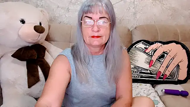 Snapshot of SiberiabBerry chatting on 11/08/25, 03:54 SiberiabBerry online show from 11/08/25, 03:54