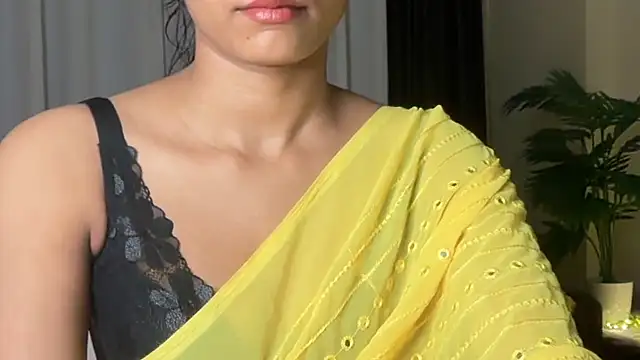 Snapshot of sexy_m23 chatting on 10/31/25, 05:31 sexy m23 online show from 10/31/25, 05:31