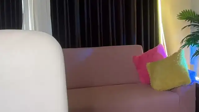 Snapshot of sexy_m23 chatting on 11/24/25, 05:18 sexy m23 online show from 11/24/25, 05:18