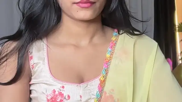 Snapshot of sexy_m23 chatting on 11/15/25, 06:23 sexy m23 online show from 11/15/25, 06:23