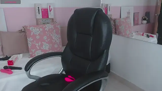 violeta leon online show from 09/09/25, 04:22