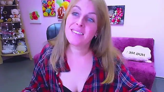 Hot Milady online show from 11/27/25, 08:37