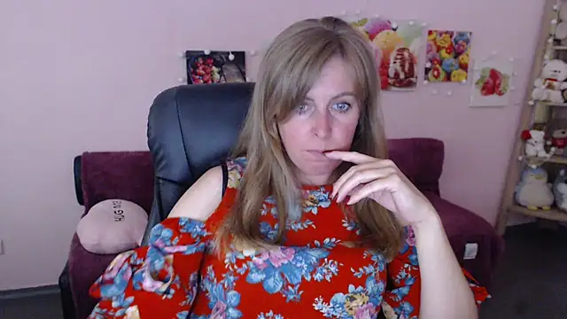 Snapshot of Hot_Milady chatting on 06/19/26, 07:25 Hot Milady online show from 06/19/26, 07:25