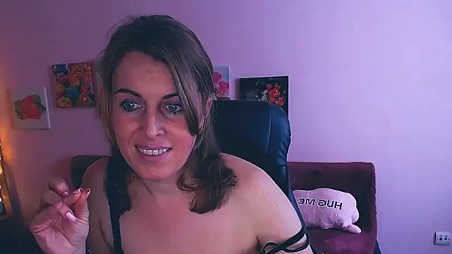 Snapshot of Hot_Milady chatting on 02/13/25, 11:17 Hot Milady online show from 02/13/25, 11:17