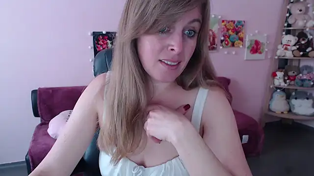 Hot Milady online show from 04/10/26, 08:10